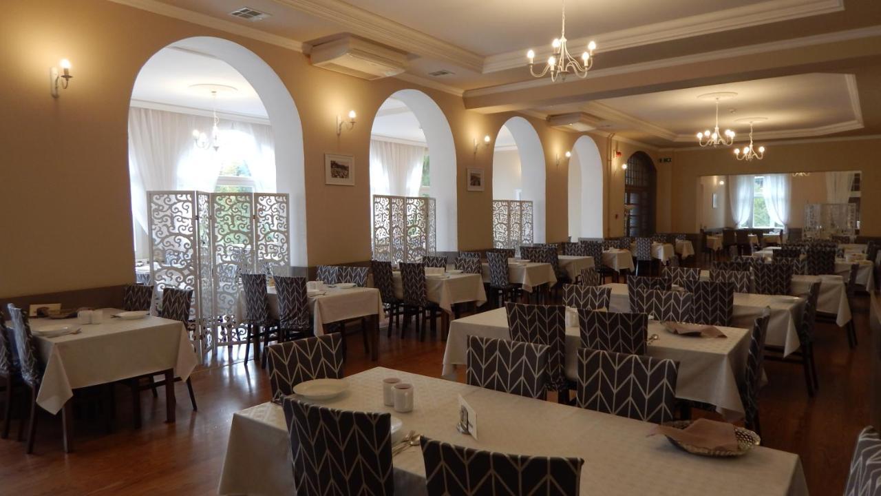 Dom Zdrojowy Hotel Świeradów-Zdrój Kültér fotó